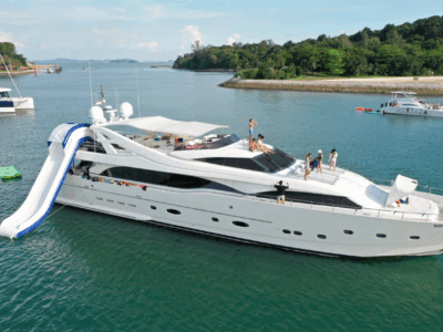 112ft Luxury Superyacht Charter in Singapore – Jacuzzi, Waterslide & Premium Experience