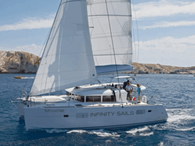 Private 40Ft Sailing Catamaran in Singapore with Spacious Cabins & Saloon