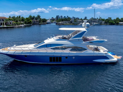 Fort Lauderdale Yacht Charter with Seabobs & Water Toys