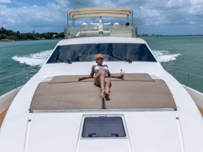 Ferretti 72 | Elegant Miami Yacht Experience for Up to 13 Guests