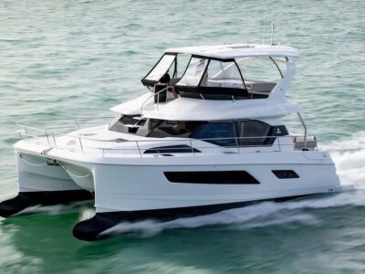 Explore Nassau in Style Aboard a Brand-New 44ft Aquila Power Catamaran