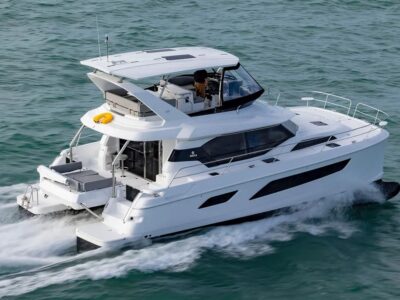 Explore Nassau in Style Aboard a Brand-New 44ft Aquila Power Catamaran