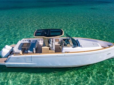 High-Performance Miami Charter Aboard the 40ft Pardo Luxury Yacht