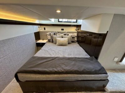 Cruise Miami in Luxury Aboard the 2021 45ft Cantius Yacht