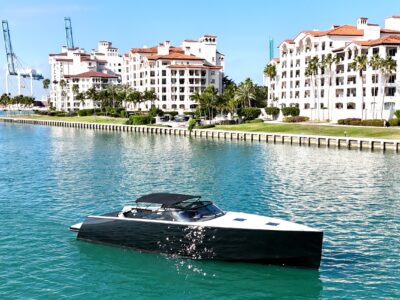 Cruise Miami Like a Celebrity Aboard the 55ft Van Dutch Luxury Yacht