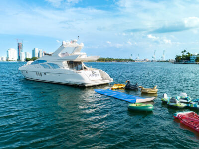 Luxury Flybridge Experience Aboard the 65ft Azimut U in Miami