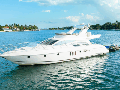 Luxury Flybridge Experience Aboard the 65ft Azimut U in Miami