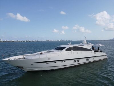 Miami Superyacht Experience | 95ft Leopard with Jacuzzi & High-Speed Performance
