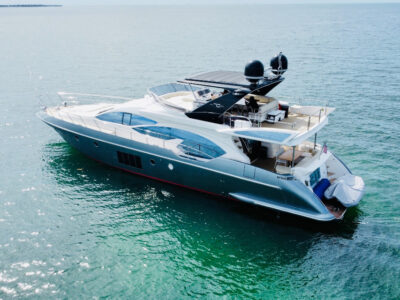 Brand-New 2025 Azimut Flybridge Yacht Charter in Miami