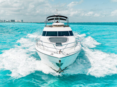 VIP Yacht Living on the Caribbean Sea | 65ft Fairline Squadron Charter in Cancun