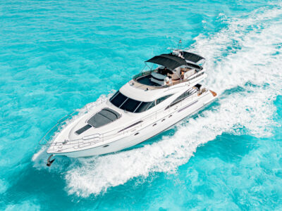 VIP Yacht Living on the Caribbean Sea | 65ft Fairline Squadron Charter in Cancun