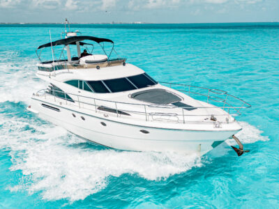 VIP Yacht Living on the Caribbean Sea | 65ft Fairline Squadron Charter in Cancun